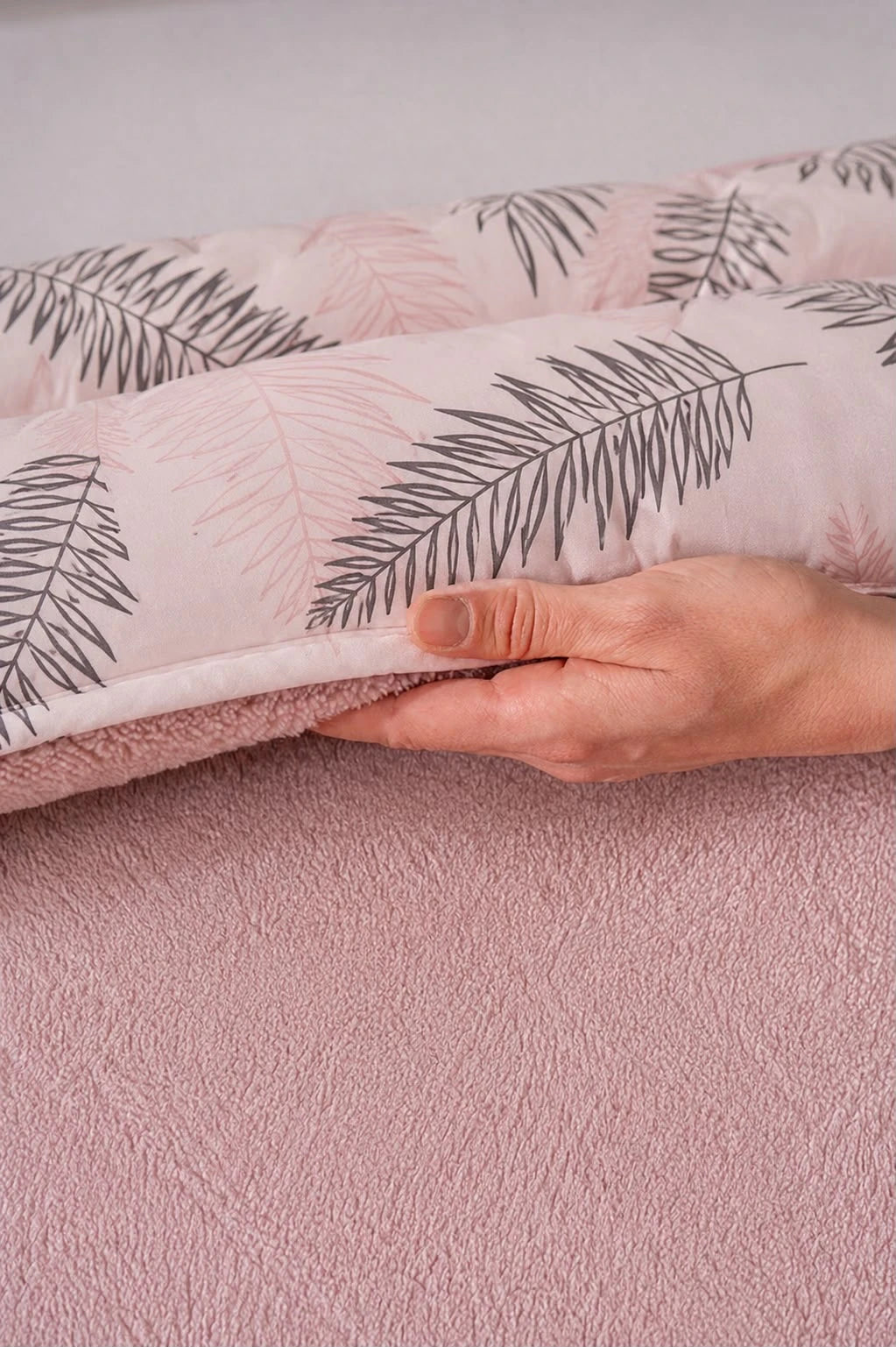 TEK KİŞİLİK 4 PARÇA WELSOFT UYKU SETİ POLARLI / PEMBE DAL TK